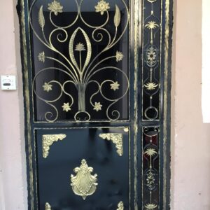 Ferforje Yarım Camlı Demir Kapı V5